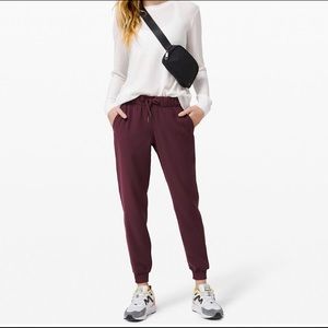 LULULEMON Burgundy ‘On the Fly’ Relaxed Joggers